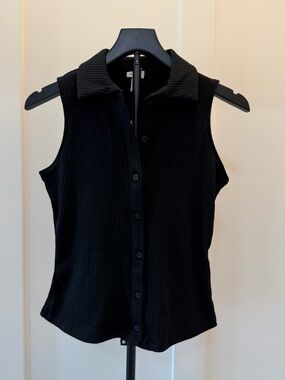 a new day Black Ribbed Sleeveless Button-Up Collared Top